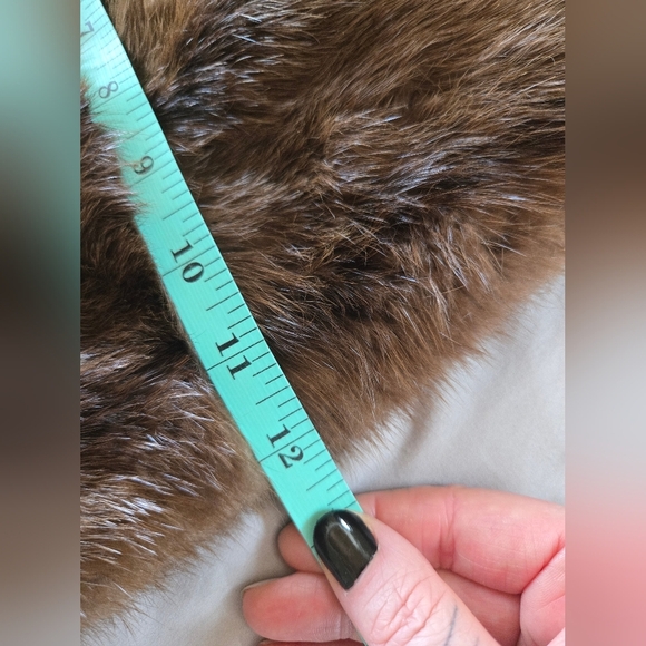Luxurious Brown Fur Scarf, 73"x 12" - Picture 5 of 5
